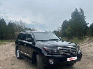 2012 Toyota Land Cruiser 200 Series Рестайлинг 1, чёрный, 4000000 рублей, вид 3
