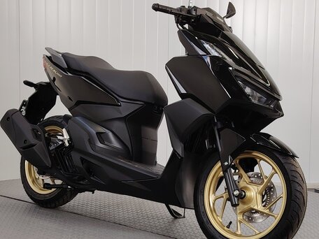 2024 Honda Click, чёрный, 349000 рублей, вид 2
