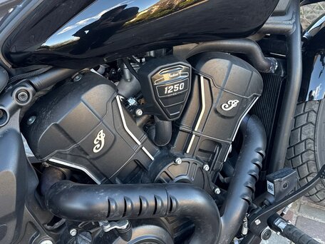 2024 Indian Scout, чёрный, 1390000 рублей, вид 4