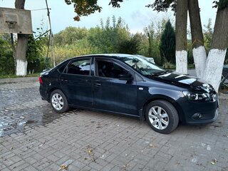 2013 Volkswagen Polo V, чёрный, 825000 рублей, вид 2