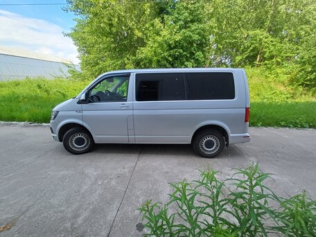 2017 Volkswagen Caravelle, серебристый, 2150000 рублей, вид 4