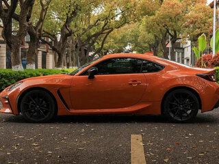 2023 Toyota GR86, оранжевый, 6900005 рублей, вид 3