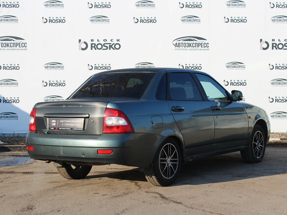 2010 Lada (ВАЗ) Priora I, зелёный, 180000 рублей - вид 4