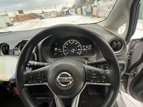 2019 Nissan Note e-Power II Рестайлинг, серый, 1500000 рублей - вид 7