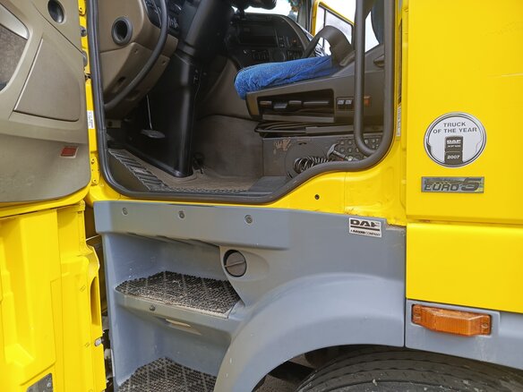 2007 DAF XF 105, жёлтый, 4000000 рублей - вид 25