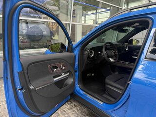 2026 Mercedes-Benz GLB 200 II (X244, X248), синий, 8624000 рублей, вид 5