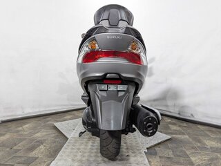 2016 Suzuki Burgman (SkyWave) 400, серый, 389000 рублей, вид 5