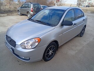 2006 Hyundai Verna II, серебристый, 405000 рублей, вид 2
