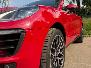 2018 Porsche Macan I, красный, 3900000 рублей, вид 4