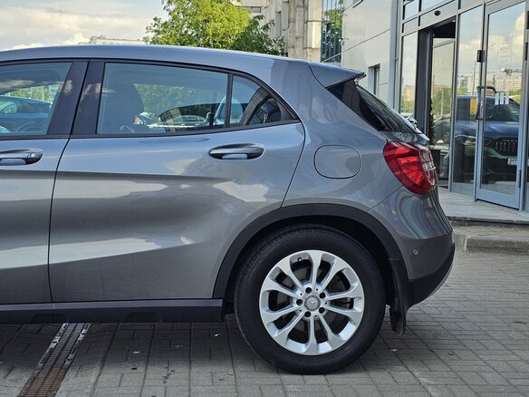 2016 Mercedes-Benz GLA 250 I (X156), серый, 2250000 рублей - вид 10