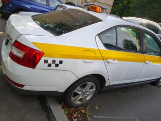 2017 Skoda Octavia III (A7), белый, 850000 рублей, вид 4