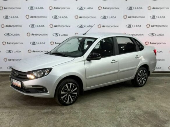 2026 Lada (ВАЗ) Granta I Рестайлинг, серебристый, 1310000 рублей