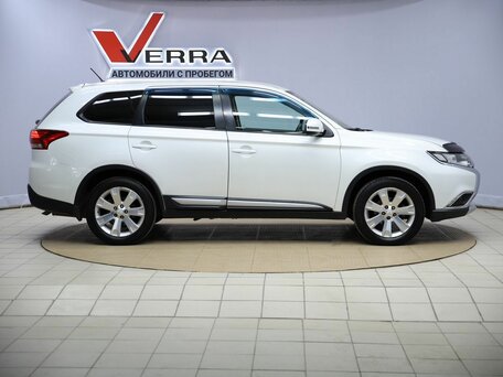 2015 Mitsubishi Outlander III Рестайлинг 2, белый, 1100000 рублей, вид 4