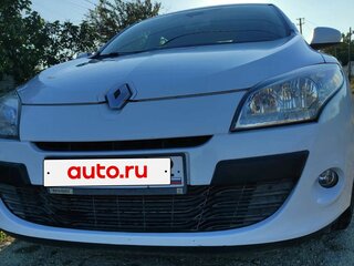 2011 Renault Megane III, белый, 900000 рублей, вид 1