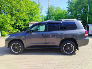 2011 Toyota Land Cruiser 200 Series, серый, 4877555 рублей, вид 2