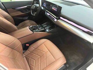 2025 BMW 5 серии Long 530Li VIII (G60/G61/G68), белый, 5800000 рублей, вид 5