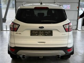 2017 Ford Kuga II Рестайлинг, белый, 1209000 рублей, вид 4