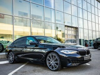 2020 BMW 5 серии 520d VII (G30/G31/G38) Рестайлинг, чёрный, 3848000 рублей, вид 1