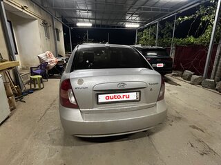2007 Hyundai Verna II, серебристый, 380000 рублей, вид 3