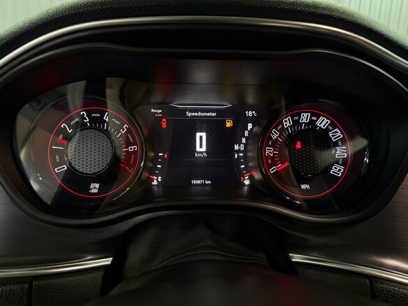 2017 Dodge Challenger III Рестайлинг 2, белый, 2497000 рублей - вид 9