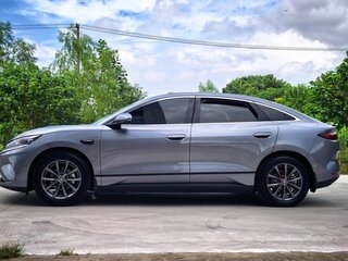2026 BYD Qin L, серый, 1840000 рублей, вид 4