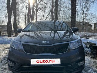 2015 Kia Rio 6-speed III, коричневый, 830000 рублей, вид 5