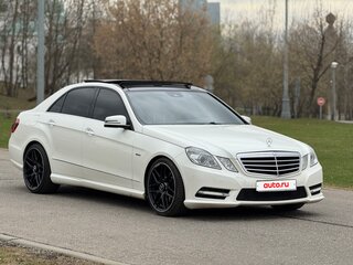 2011 Mercedes-Benz E-Класс 300 IV (W212, S212, C207), белый, 2000000 рублей, вид 4
