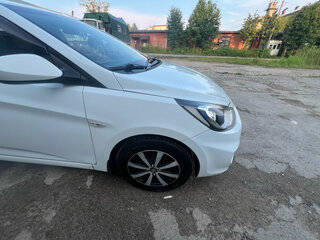 2012 Hyundai Solaris I, белый, 600000 рублей, вид 3