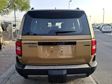 2026 Toyota Land Cruiser Prado 250 Series, бежевый, 8780000 рублей, вид 4