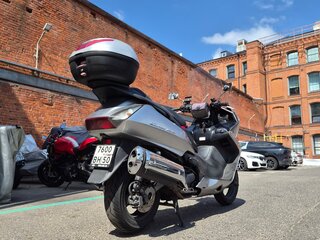 2005 Honda Silver Wing 400, серебристый, 300000 рублей, вид 5