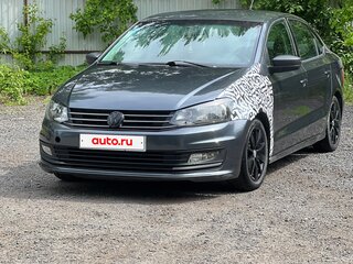 2018 Volkswagen Polo V Рестайлинг, серый, 449999 рублей, вид 1