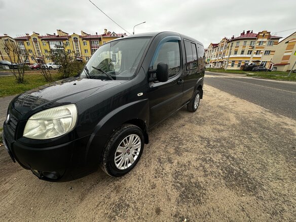 2010 Fiat Doblo I Рестайлинг, чёрный - вид 2