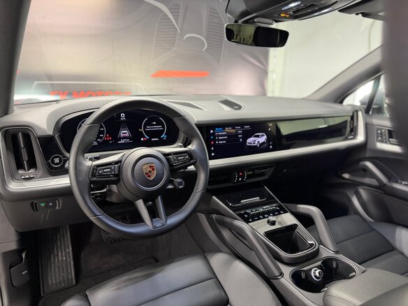 2024 Porsche Cayenne III Рестайлинг, серебристый, 13900000 рублей - вид 22