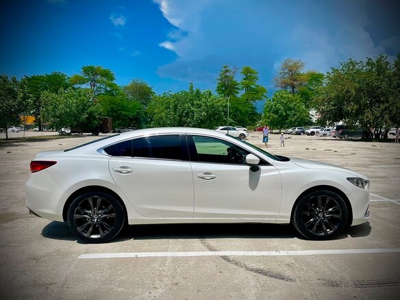 2015 Mazda 6 III (GJ) Рестайлинг, белый, 1400000 рублей - вид 8