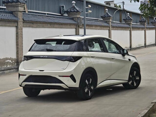 2025 BYD Dolphin 45.12 kWh I Рестайлинг, бежевый, 1498046 рублей, вид 5