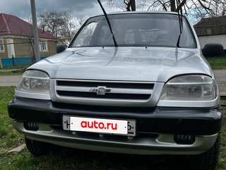 2004 Chevrolet Niva I, серебристый, 271000 рублей, вид 1