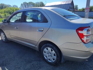 2013 Chevrolet Cobalt II, бежевый, 600000 рублей, вид 4