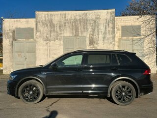 2020 Volkswagen Tiguan Allspace II, чёрный, 2500000 рублей, вид 3
