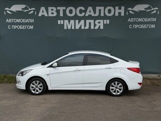 2016 Hyundai Solaris I Рестайлинг, белый, 830000 рублей, вид 2
