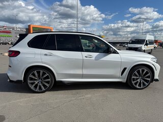 2019 BMW X5 40i IV (G05/G18), белый, 5600000 рублей, вид 3