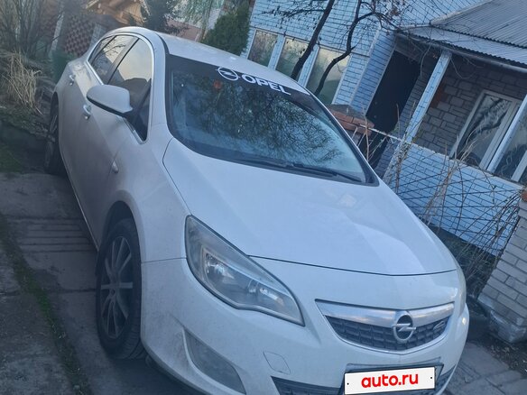 2010 Opel Astra J, белый, 750000 рублей