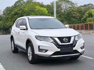 2023 Nissan X-Trail III Рестайлинг, белый, 1635000 рублей, вид 3