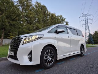 2016 Toyota Alphard III, белый, 4150000 рублей, вид 3
