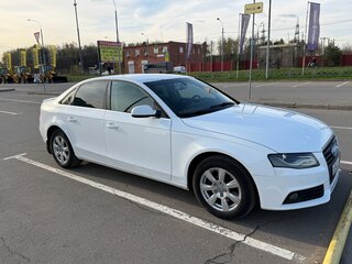 2010 Audi A4 IV (B8), белый, 900000 рублей, вид 3