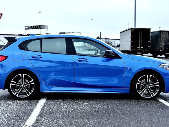 2020 BMW 1 серии 118d III (F40), синий, 3050000 рублей - вид 8