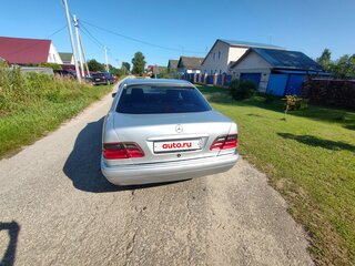 1997 Mercedes-Benz E-Класс 240 II (W210, S210), серый, 380000 рублей, вид 3