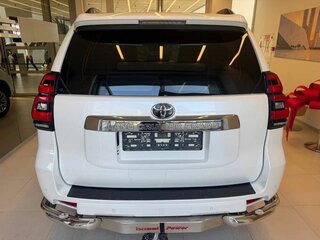 2020 Toyota Land Cruiser Prado 150 Series Рестайлинг 3, белый, 5150000 рублей, вид 5