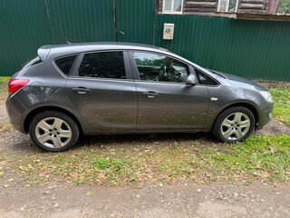 2011 Opel Astra J, серый, 400000 рублей, вид 4