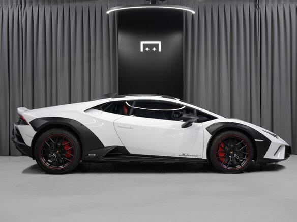 2023 Lamborghini Huracán Sterrato I Рестайлинг, белый, 42900000 рублей - вид 10