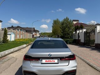 2019 BMW 7 серии Long 740Li VI (G11/G12), серебристый, 3700000 рублей, вид 3
